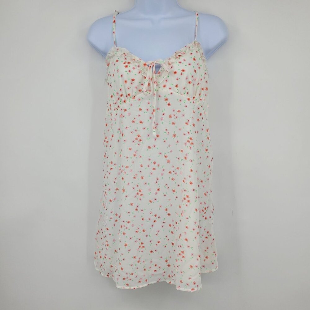 Wild Fable Smocked Back White and Floral Print Babydoll‎ Top Ruffle Dress Large